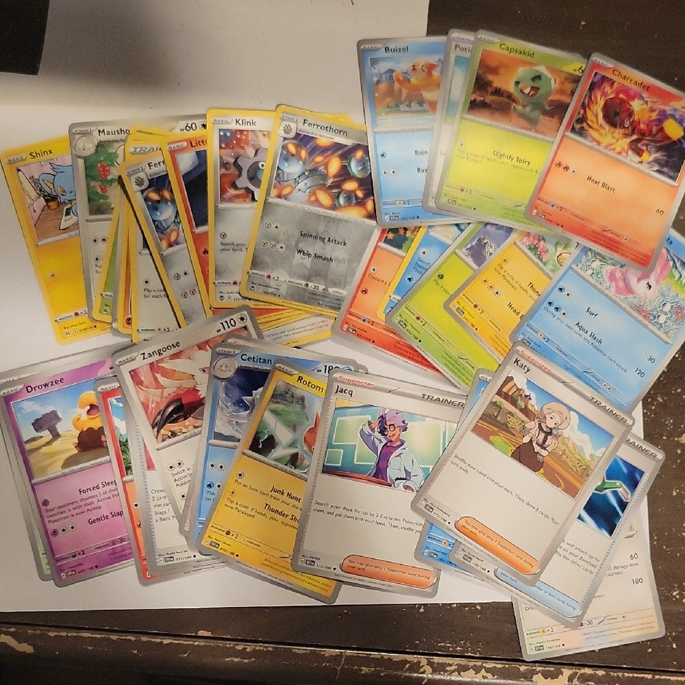 Pokemon 25 Card Lot Holo Bundle